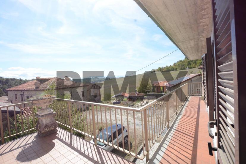 Appartamento in Borgata Barbei 4, Camerana — foto 2 di 5