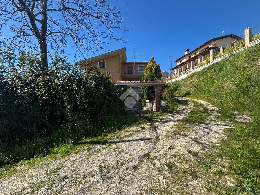 Casa indipendente in Contrada Petrilli Basso 28, Cellino Attanasio — foto 5 di 5