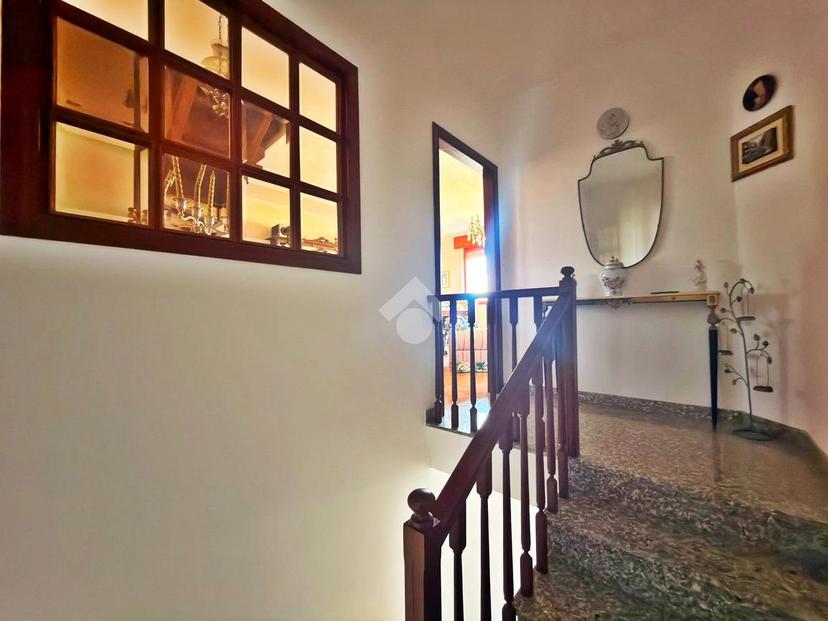 Casa indipendente in Via Rocca, Fossato di Vico — foto 2 di 5