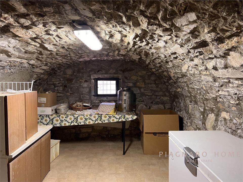 Trilocale in Via Arnuzzolo 6, Filattiera