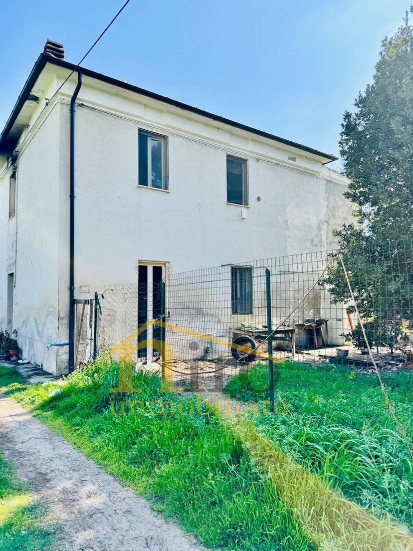 Casa indipendente in Viale Italia 150, Collecorvino — foto 5 di 5