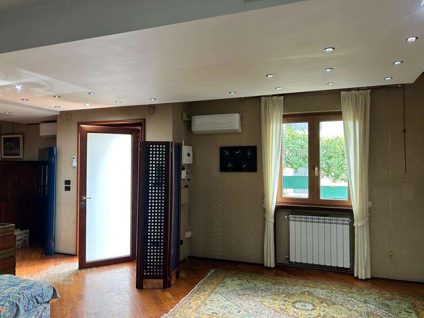 Villa a schiera in Via Curtoli 41, Torre del Greco — foto 2 di 5