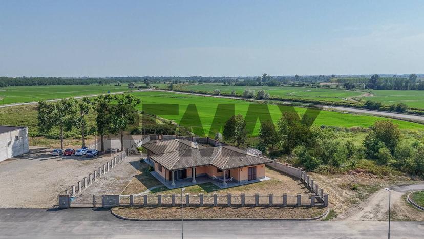 Villa in Borgo Nuovo 3, Buronzo — foto 2 di 5