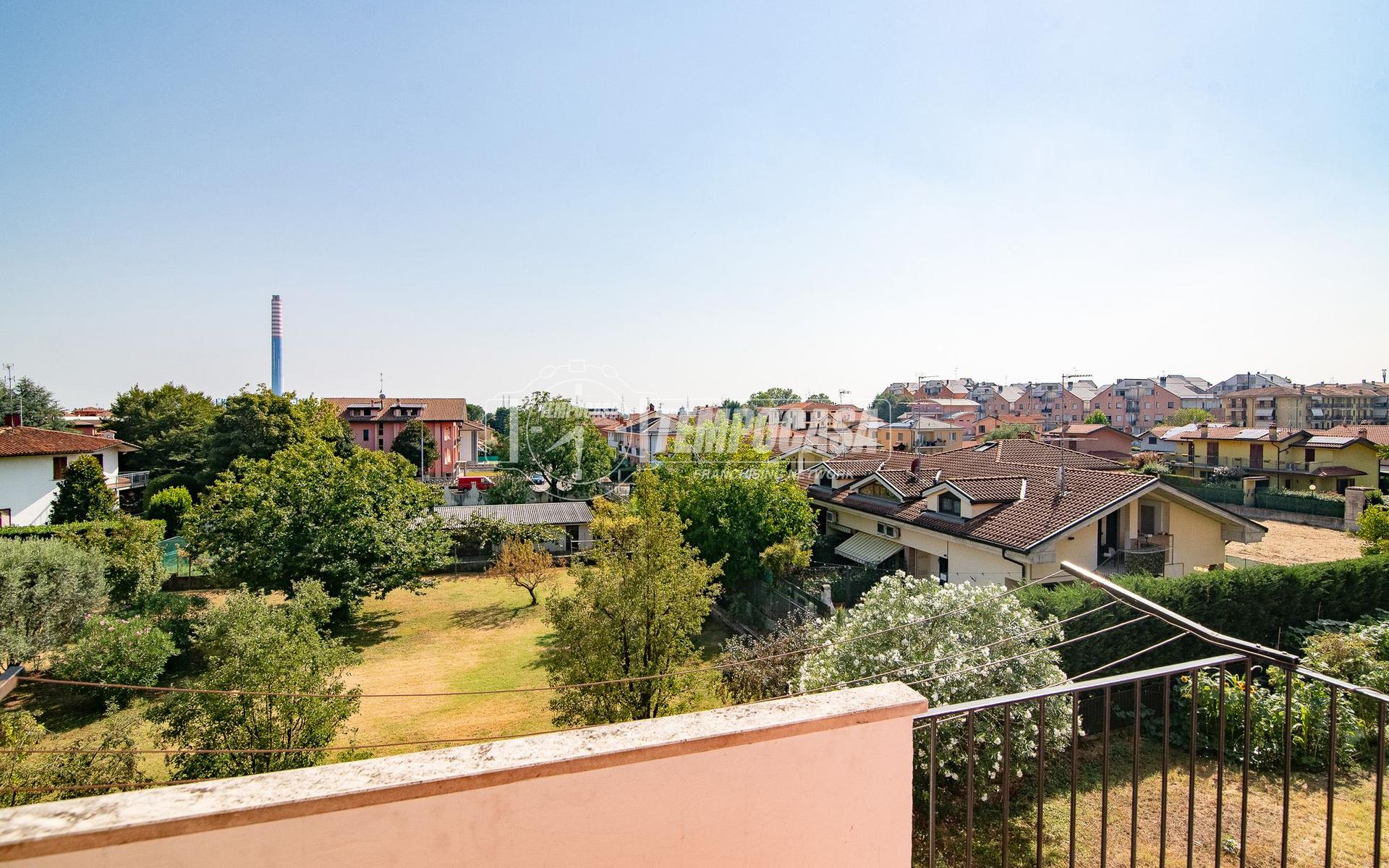 Bilocale in Via Leonardo da Vinci, Cassano d'Adda