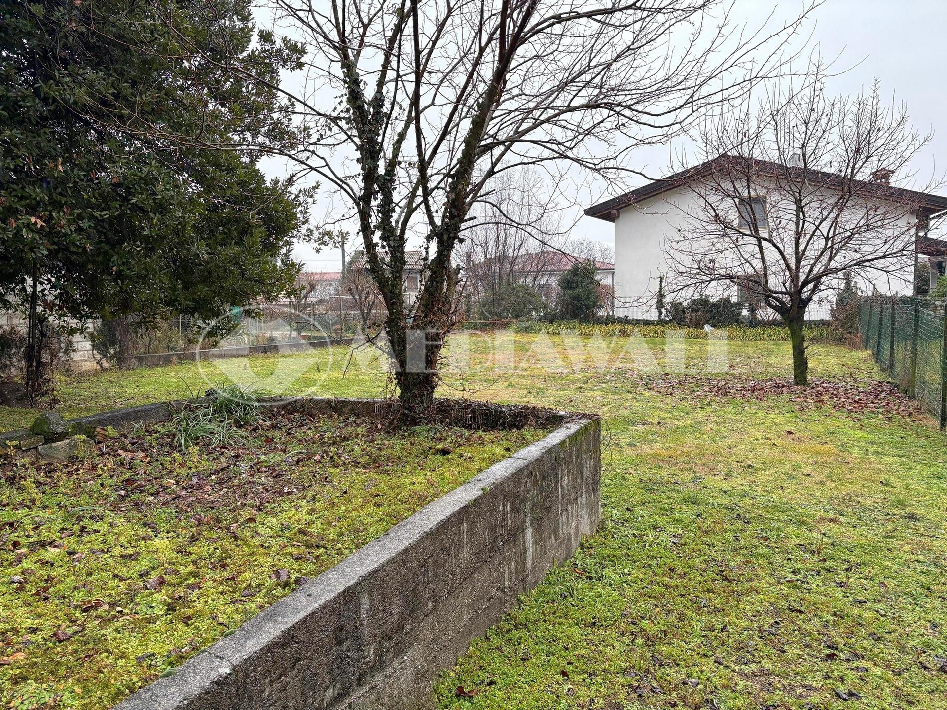 Villa a schiera, Aviano