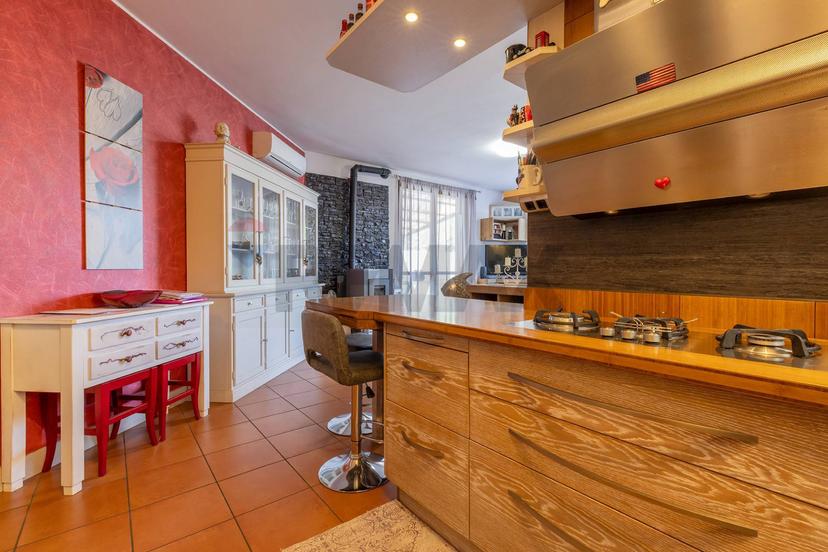 Villa a schiera in Via Sotto Campagna 75, Comabbio — foto 3 di 5