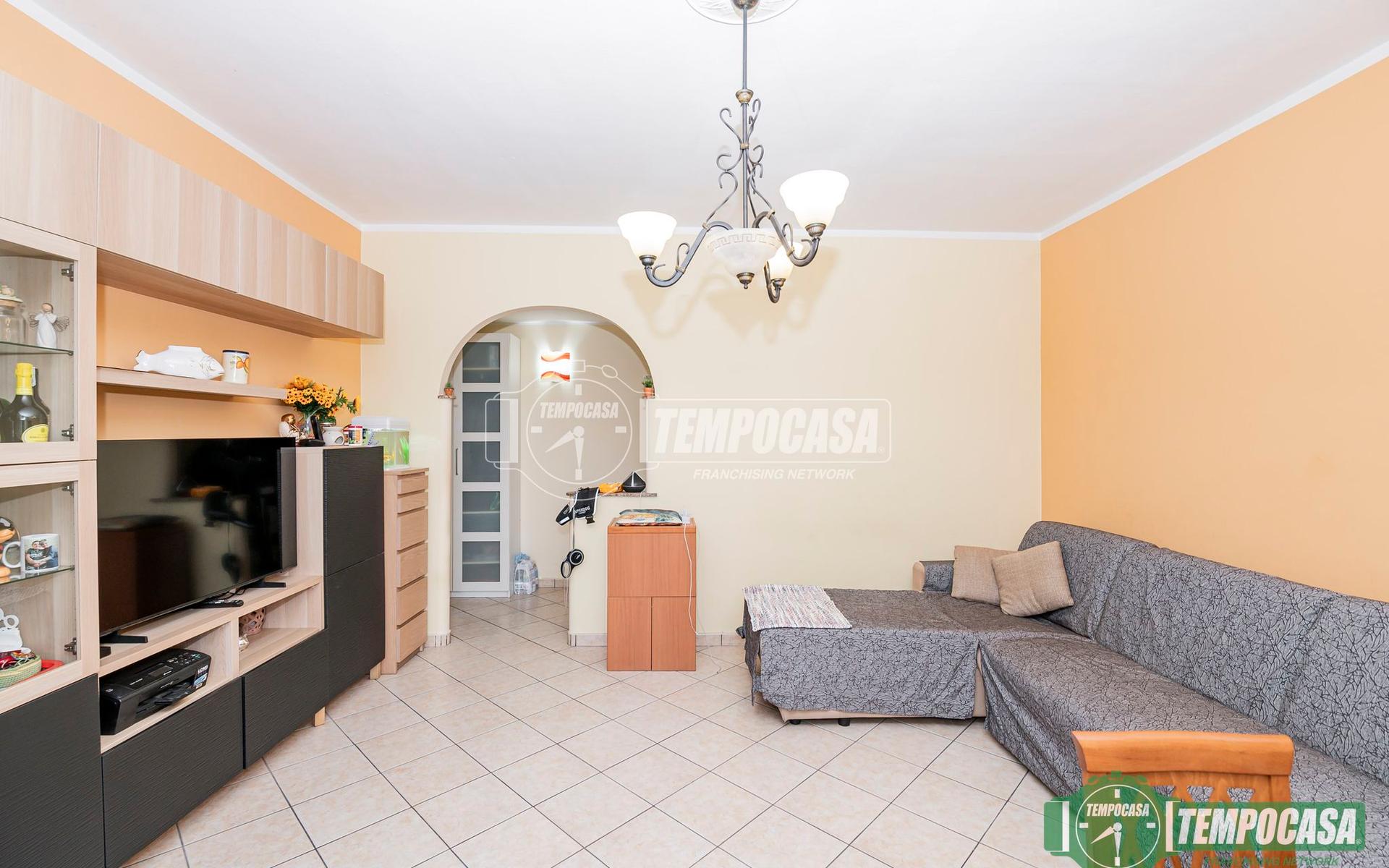 Trilocale in Via Dante Alighieri 5, Salerano sul Lambro