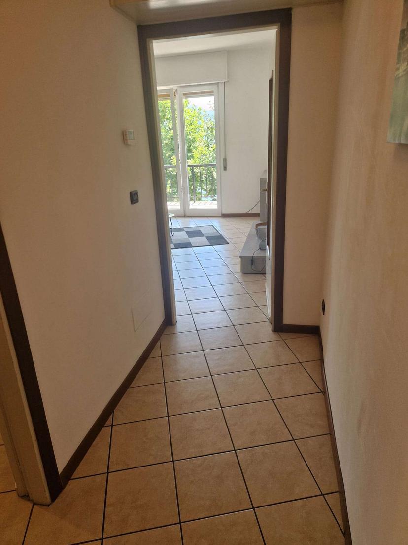 Trilocale in Lungolago Buozzi 3, Omegna — foto 2 di 5