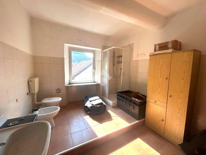Casa indipendente in Via Pernecco Superiore 12, Serra Riccò — foto 4 di 5