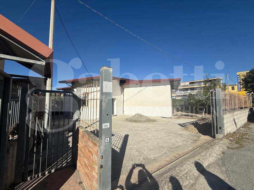 Casa indipendente in Viale Magna Grecia 128/B, Catanzaro — foto 5 di 5