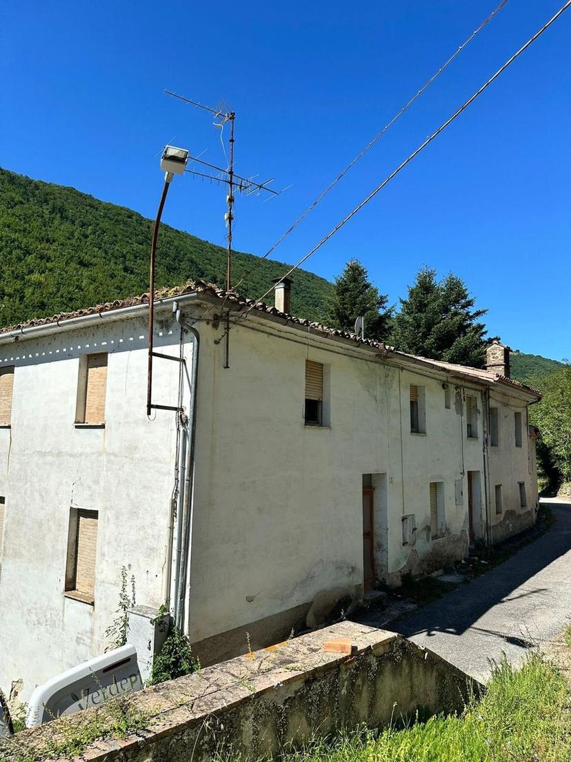 Casa indipendente in Sasso Marozzo, Serrapetrona — foto 3 di 5
