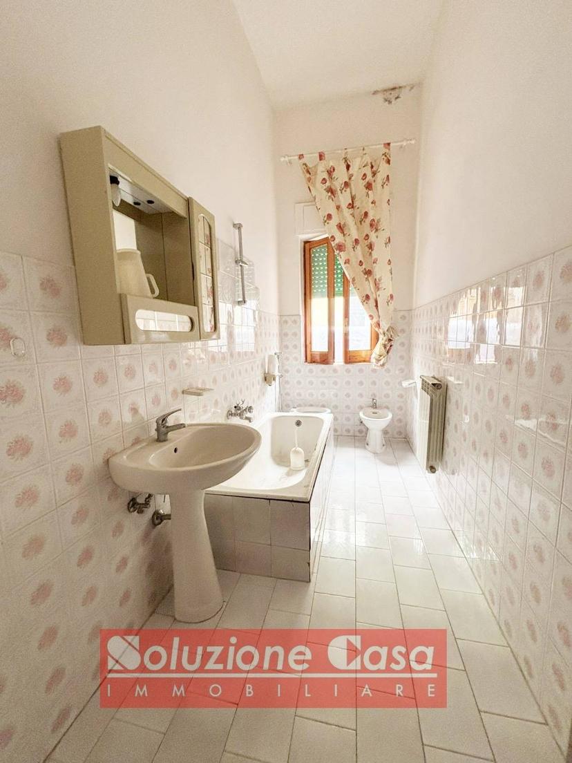Casa indipendente in Via Martiri di Barletta, Canosa di Puglia — foto 5 di 5