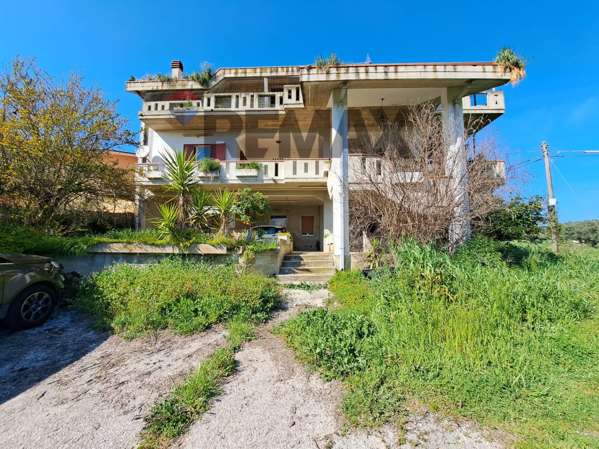 Casa indipendente in Contrada Palude 40/2, Torino di Sangro