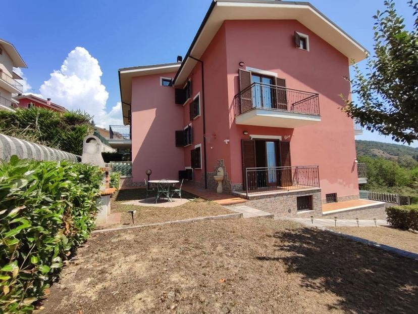 Villa a schiera in Strada Statale 17 Bis 16, L'Aquila — foto 2 di 5