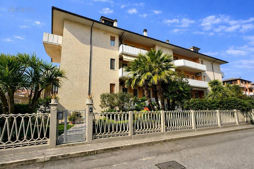 Appartamento in Via Cola da Rienzo 10, San Benedetto del Tronto — foto 3 di 5