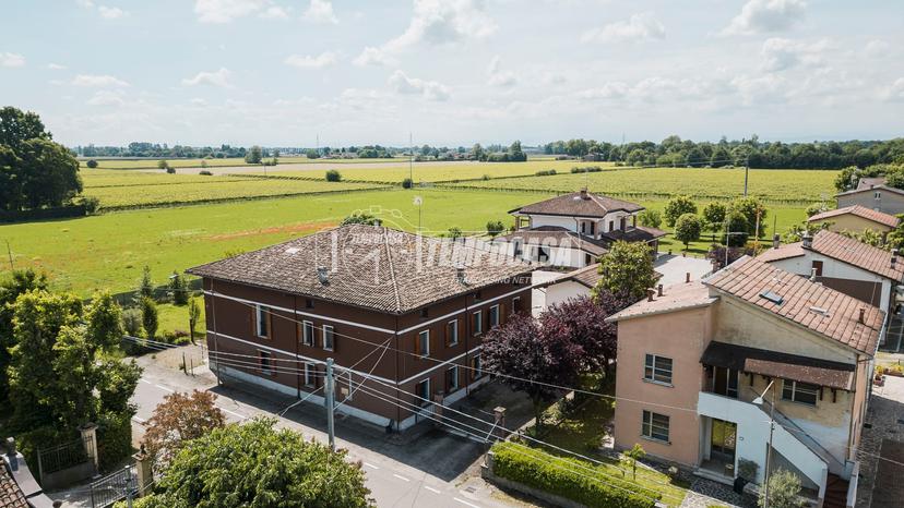 Casa indipendente in Via San Pellegrino, Correggio — foto 3 di 5