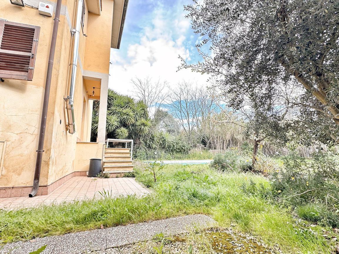 Villa in Via dei Sambuchi, Anguillara Sabazia