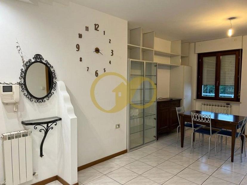 Quadrilocale in Brodolini, Tolentino — foto 3 di 5