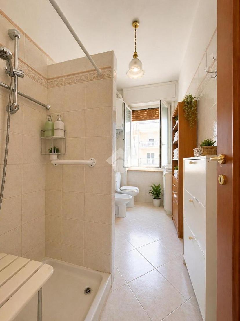 Quadrilocale in Via Vittorio Veneto 277, La Spezia