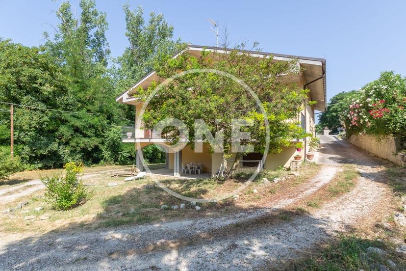 Villa unifamiliare in Contrada Vallone 1, Manoppello — foto 4 di 5