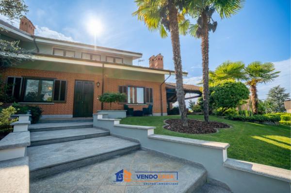 Villa in Largo Caduti sul Lavoro 15, Saluzzo — foto 2 di 5