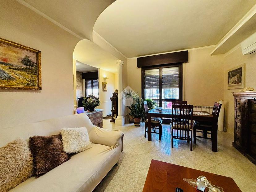 Villa in Via Roma 5, Pregnana Milanese — foto 3 di 5