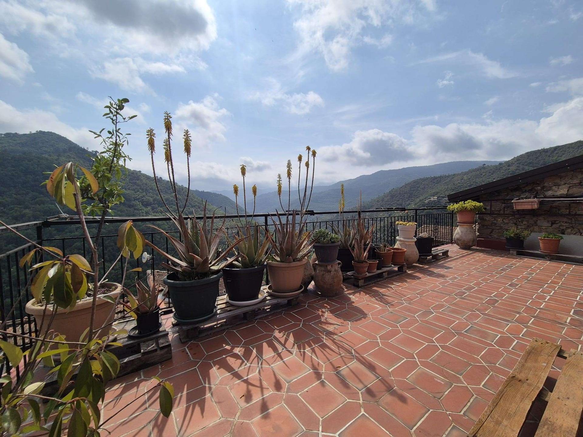 Appartamento in Via Castello 17, Apricale