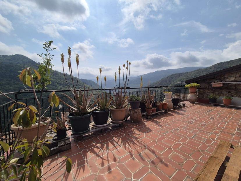 Appartamento in Via Castello 17, Apricale