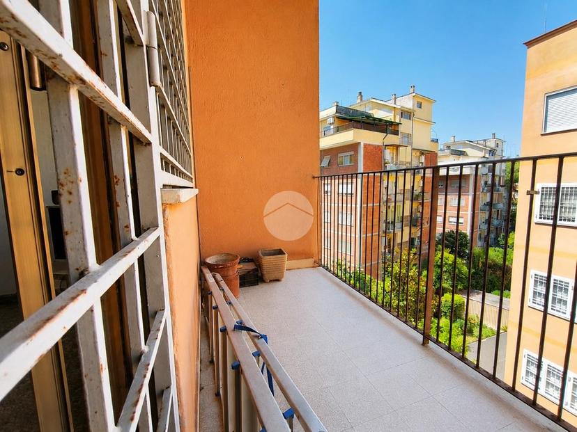 Trilocale in Via Adriano Tilgher 41, Roma