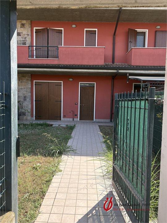 Bilocale in Via Feudo 51, Nogarole Rocca — foto 4 di 5