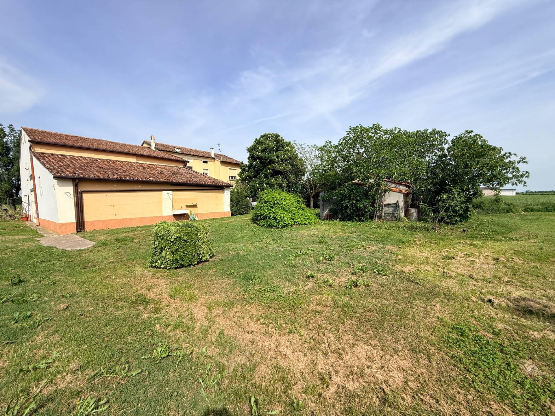 Casa indipendente, Magnacavallo