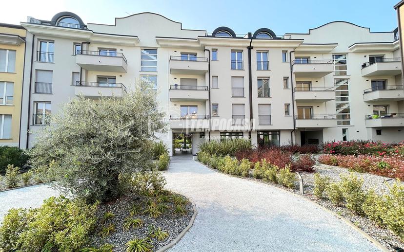 Attico in Via Tevere 22, Villa Guardia — foto 4 di 5