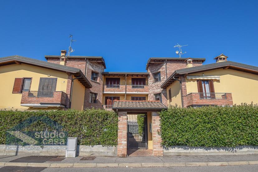 Trilocale in Via Giacomo Matteotti 15, Cornegliano Laudense — foto 2 di 5