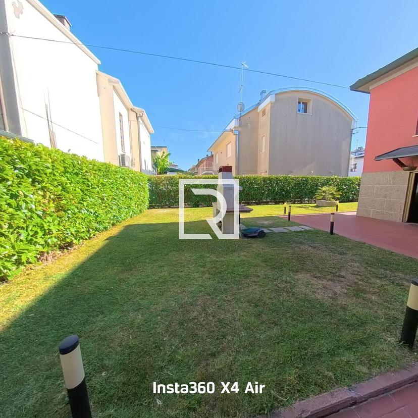 Villa unifamiliare in Via Codronchi 106, Ravenna