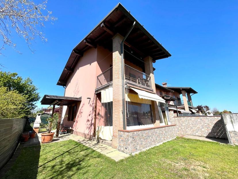 Villa a schiera in Via Roma 1, Brandico — foto 3 di 5