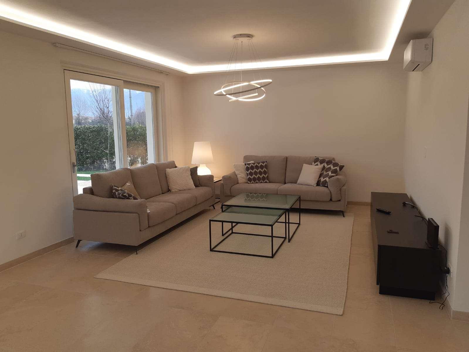 Villa unifamiliare in Via Marco Polo, Pietrasanta