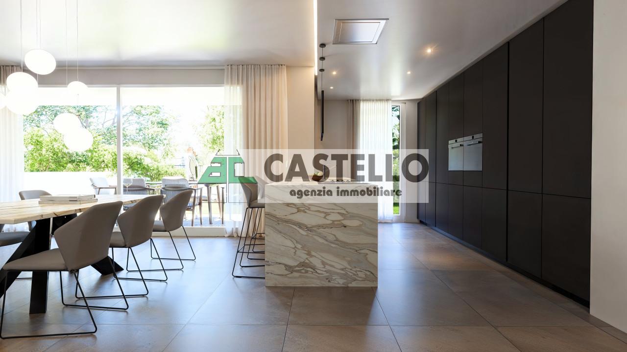 Appartamento in Via Chiesa, Stra