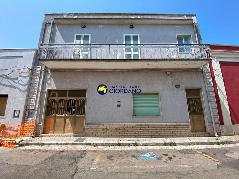 Casa indipendente in Via Enrico Toti 25-27, Squinzano — foto 4 di 5