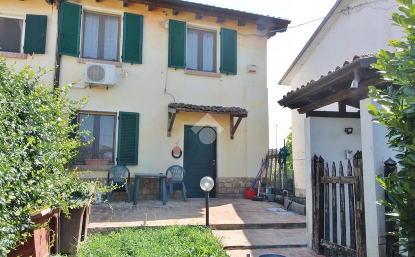 Casa indipendente in Via Castellaro 98, Torrazza Coste — foto 2 di 5