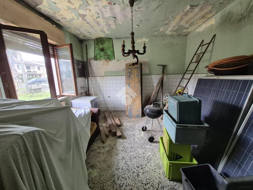Casa indipendente in Via Carducci 26, Montello — foto 2 di 5