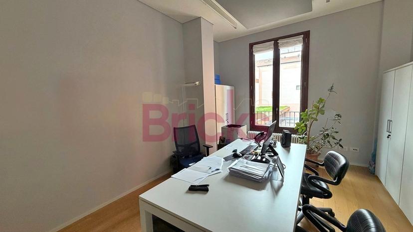Villa bifamiliare in Via Mario Pagano 65, Milano — foto 2 di 5