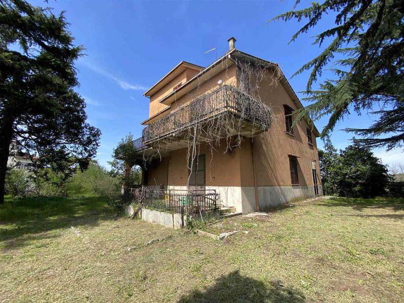 Villa in Via delle Prate, Vetralla — foto 3 di 5