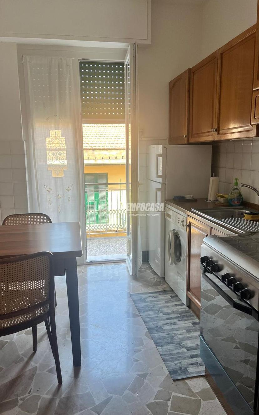 Bilocale in Via Unità d'Italia, Sestri Levante