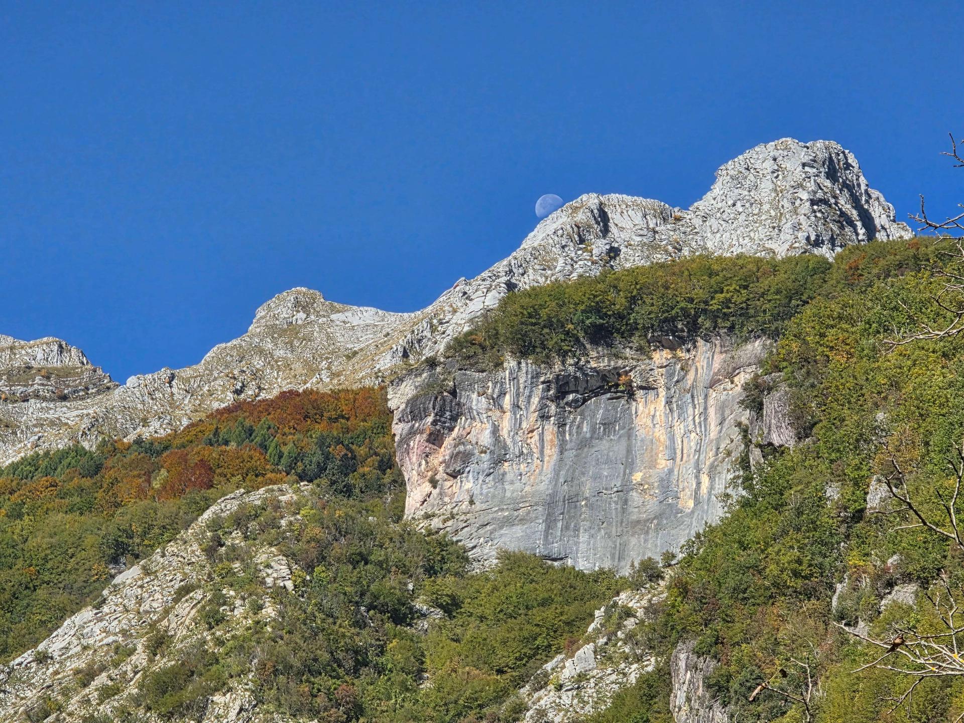 Rustico in Castagnola, Vagli Sotto