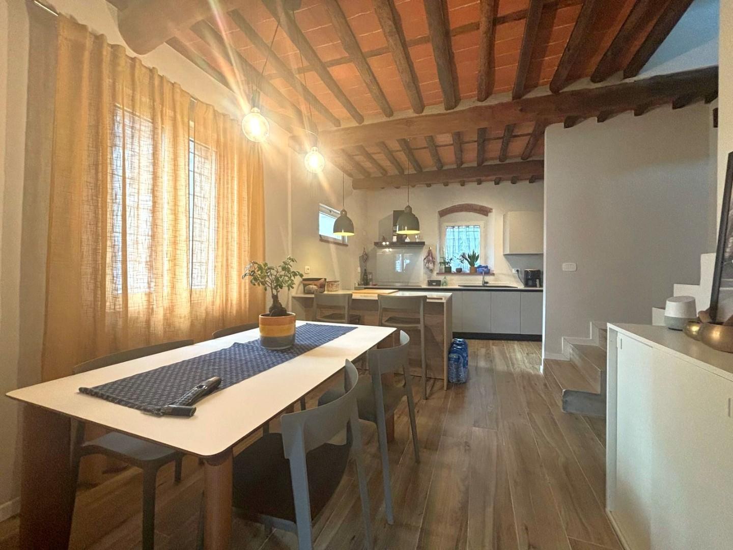 Rustico in Ella Chiesa di Toringo 55012, Capannori