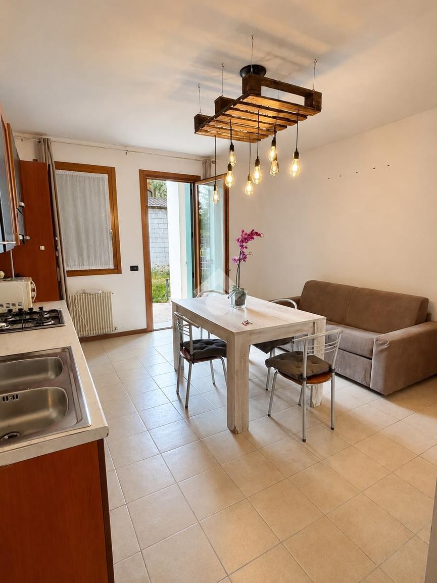 Trilocale in Via Ospedale 15, Montebelluna