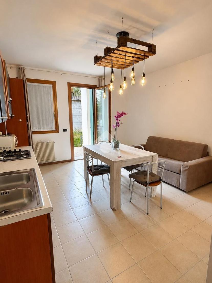 Trilocale in Via Ospedale 15, Montebelluna