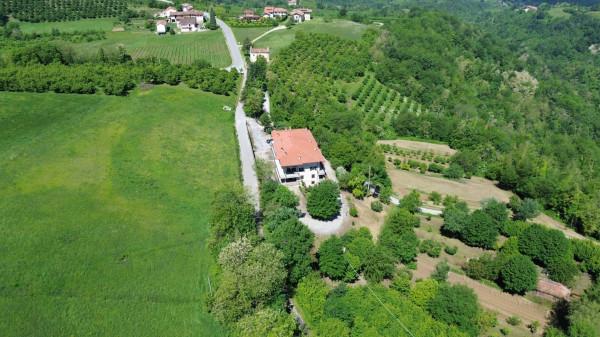 Villa plurifamiliare in Località Noè, Roddino — foto 2 di 5