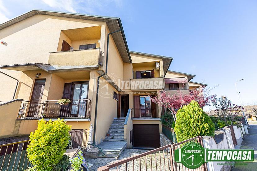Villa a schiera in Via Fosse Ardeatine, Offanengo — foto 3 di 5