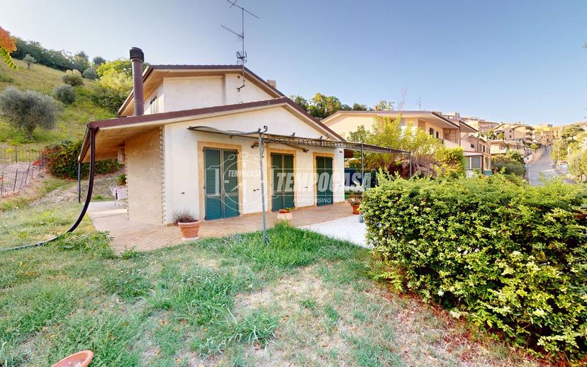 Casa indipendente in Via Le Grazie, Recanati — foto 4 di 5